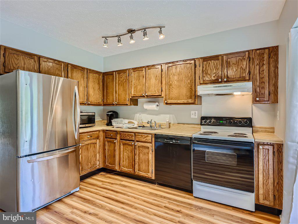 OAKHURST - Residential