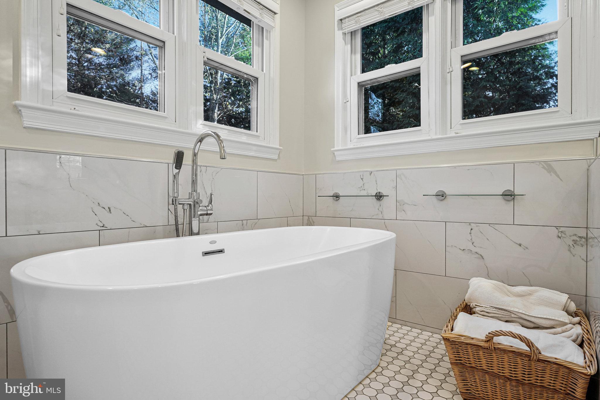 MEADOWS OF MINNIEVILLE - Residential