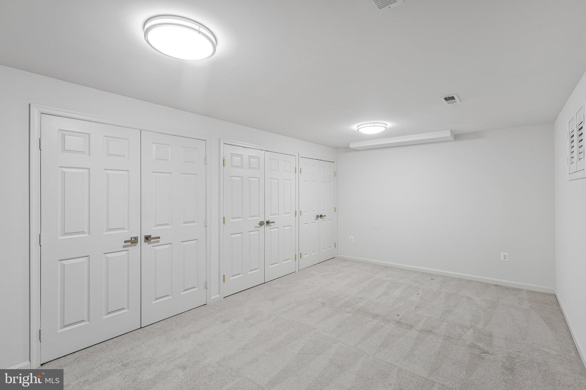 MEADOWS OF MINNIEVILLE - Residential