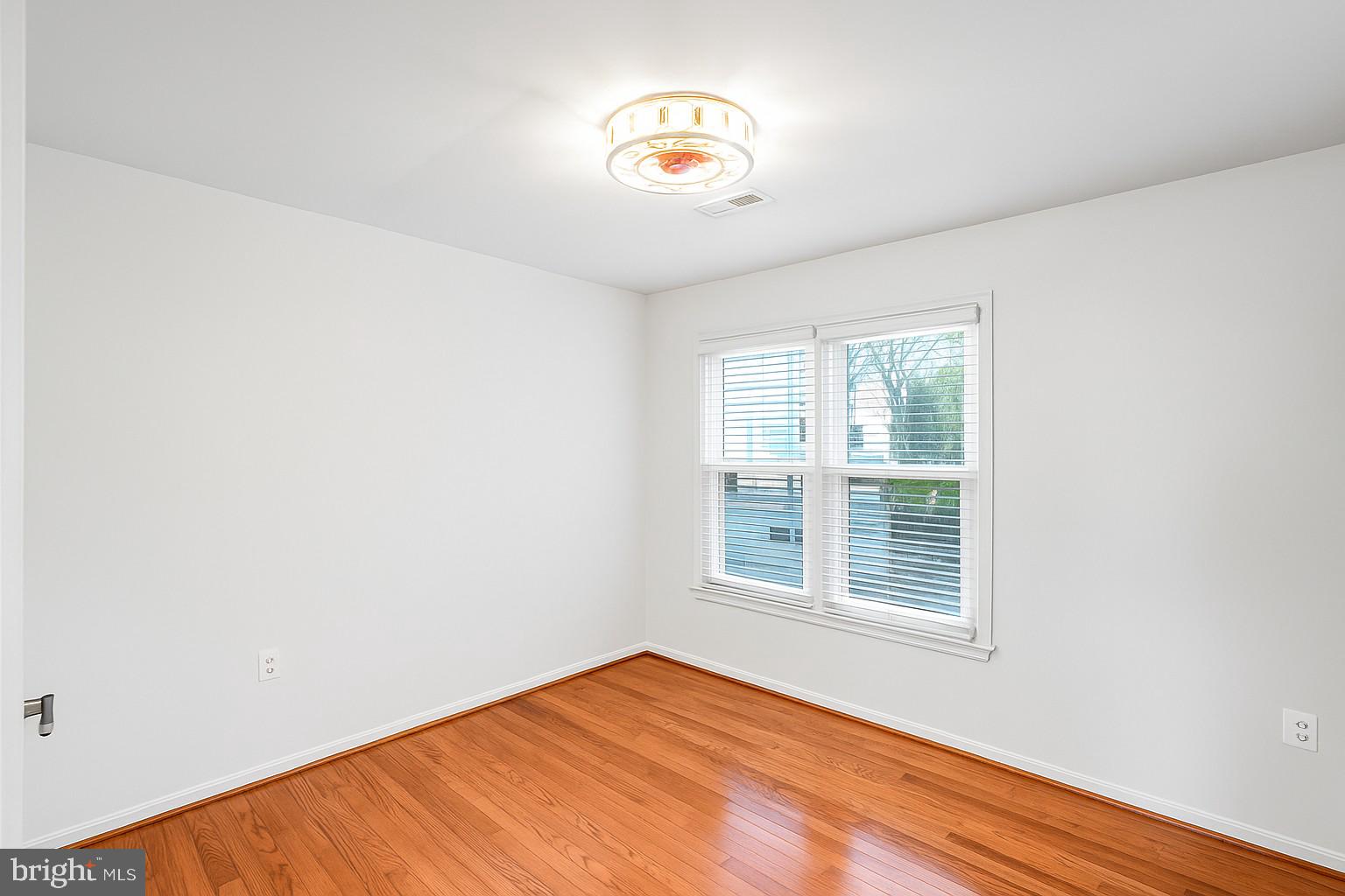 MEADOWS OF MINNIEVILLE - Residential