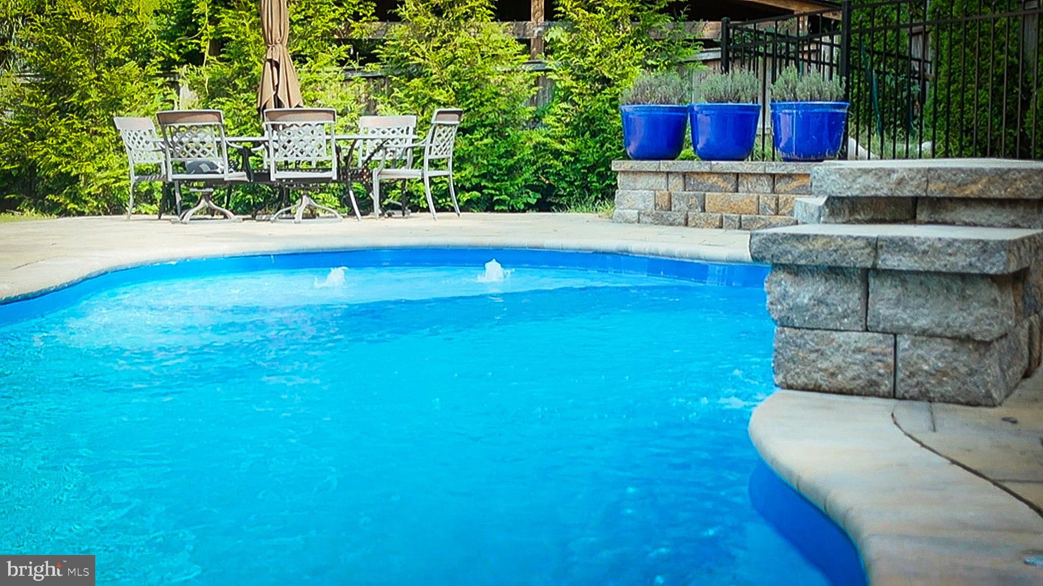 MEADOWS OF MINNIEVILLE - Residential