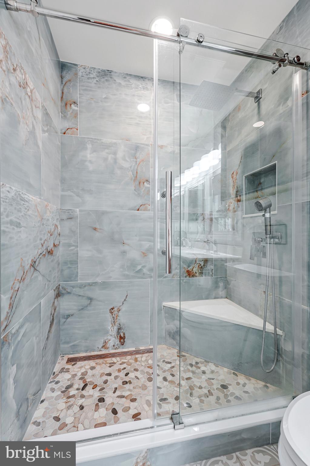 MEADOWS OF MINNIEVILLE - Residential