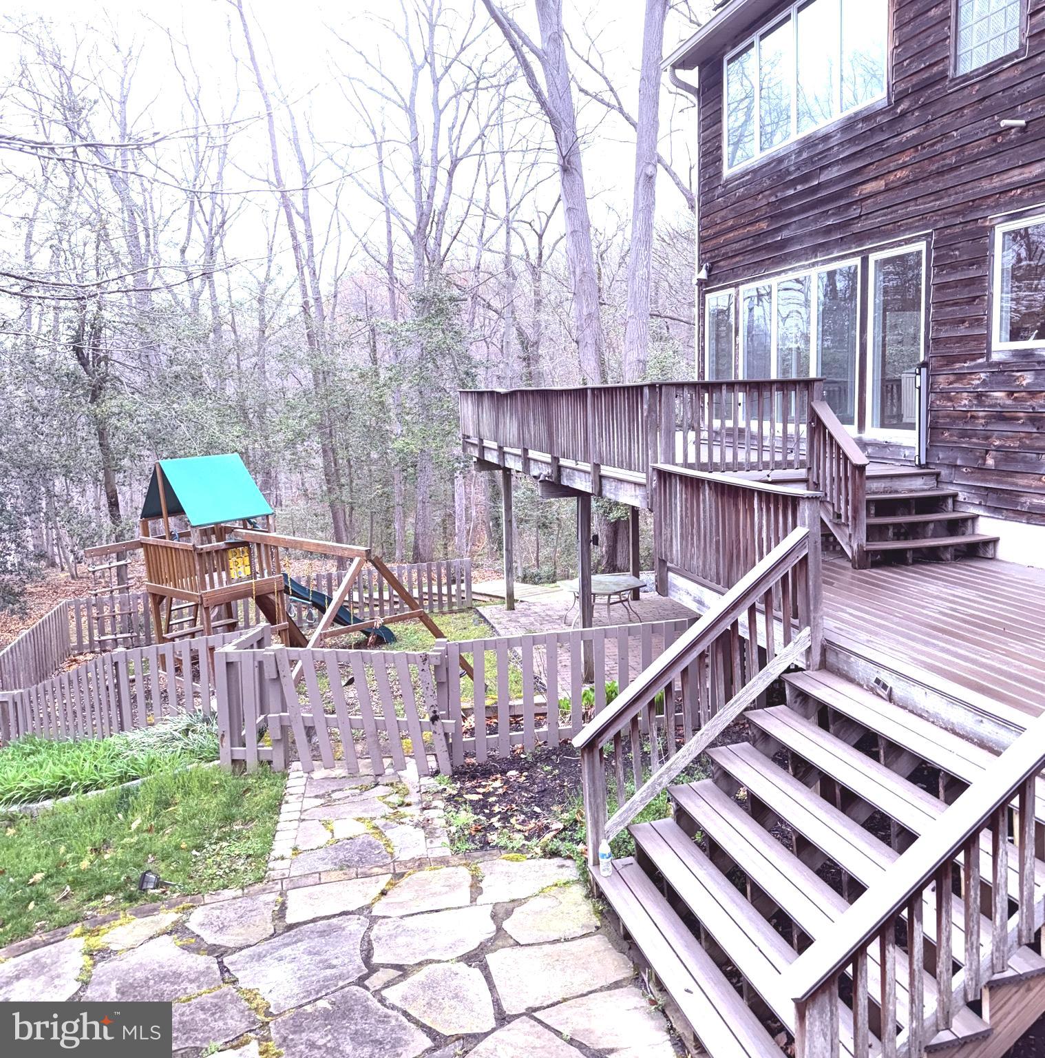 EDGEWATER - Residential