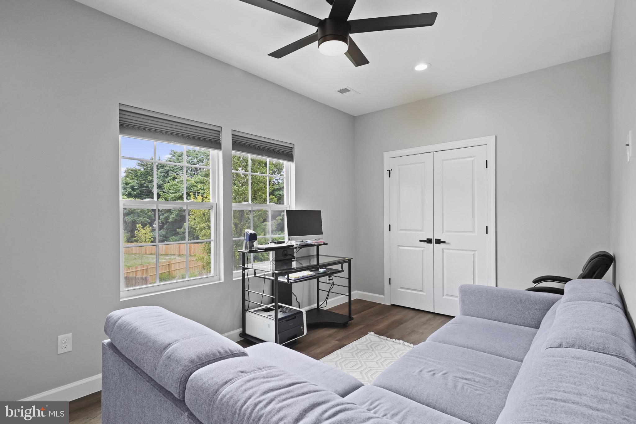 YORKSHIRE ACRES - Residential