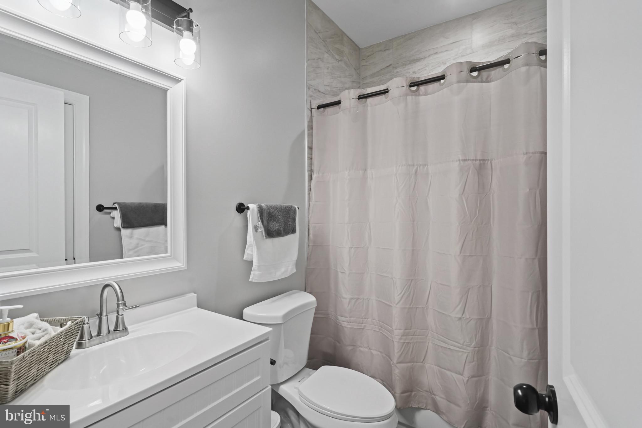 YORKSHIRE ACRES - Residential