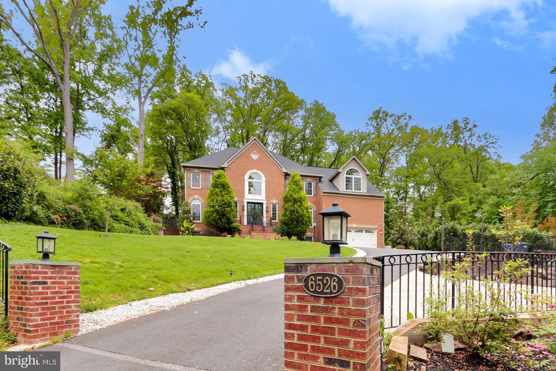 LAKE BARCROFT - Residential Lease