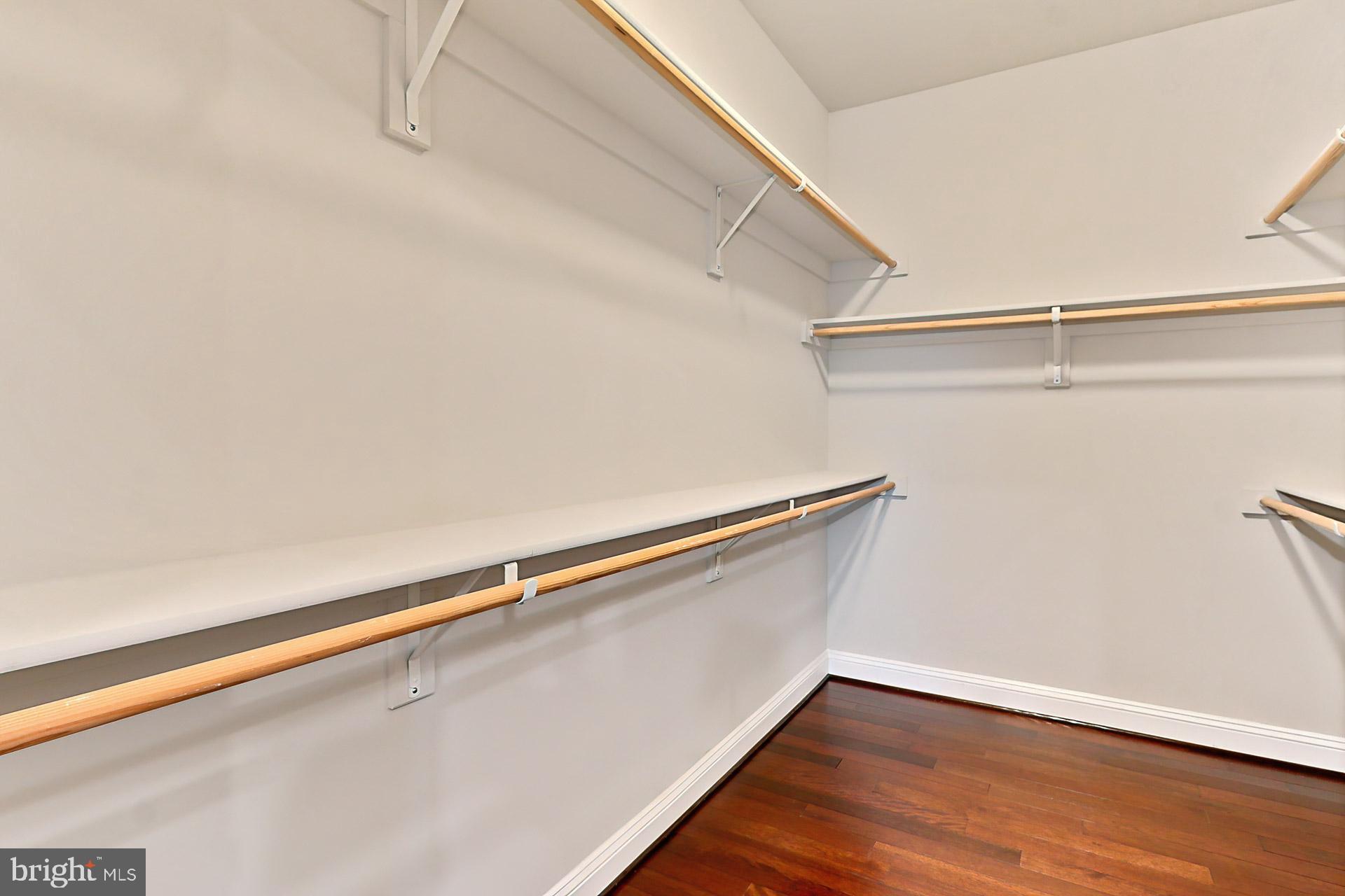 LAKE BARCROFT - Residential Lease