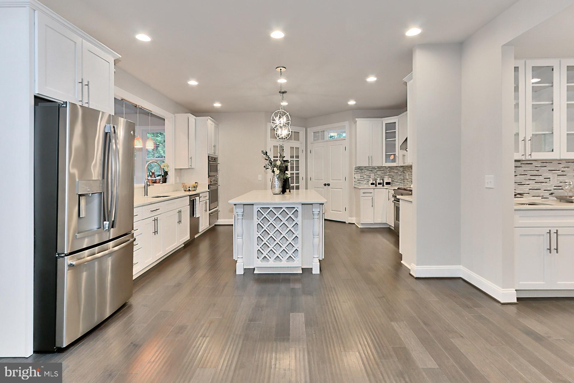 LAKE BARCROFT - Residential Lease