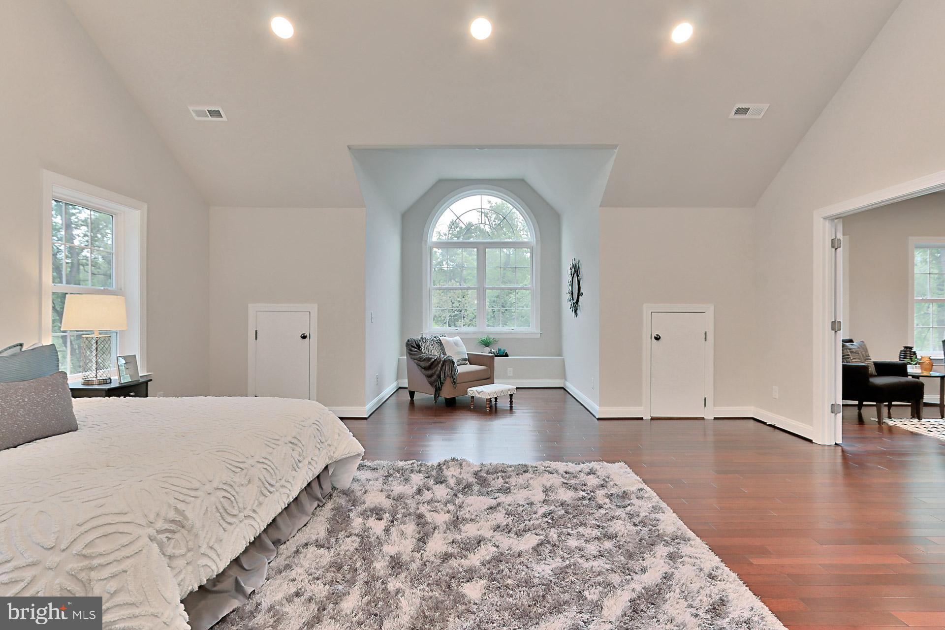 LAKE BARCROFT - Residential Lease