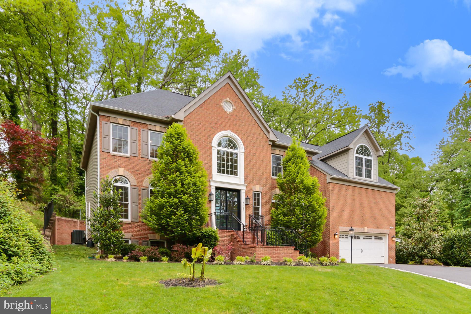 LAKE BARCROFT - Residential Lease