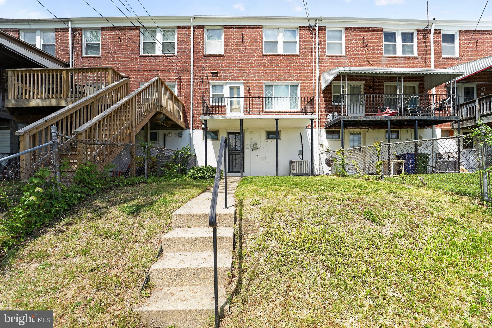 NORTHWOOD - Residential