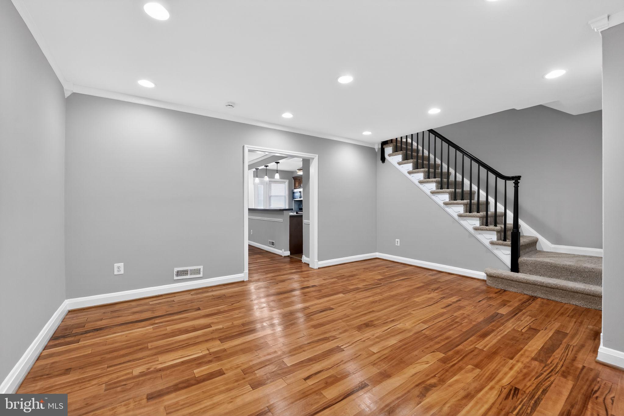NORTHWOOD - Residential