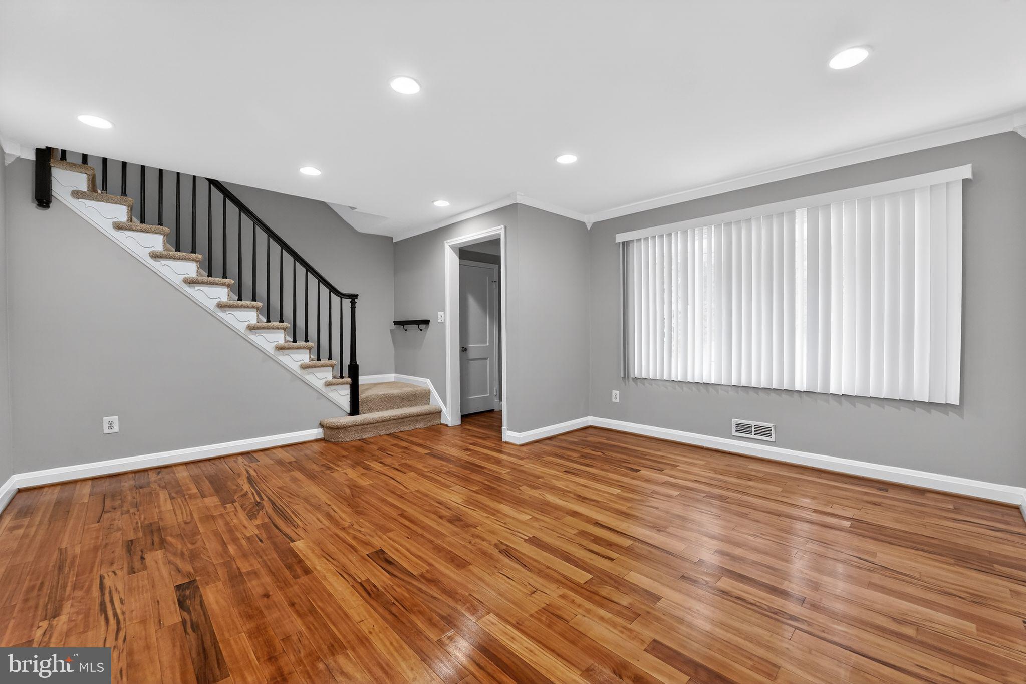NORTHWOOD - Residential