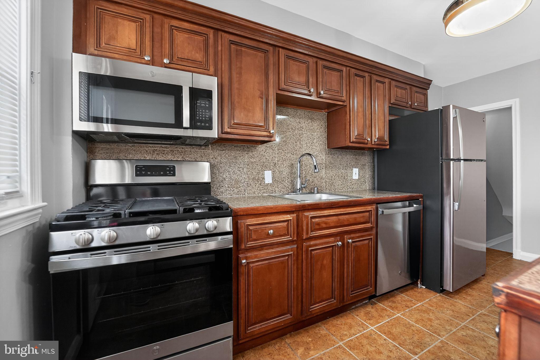 NORTHWOOD - Residential