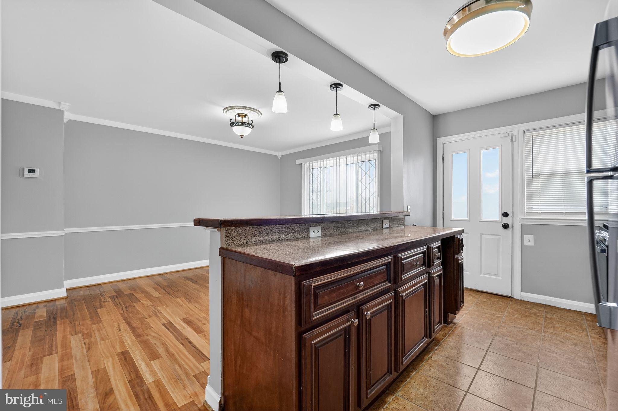 NORTHWOOD - Residential