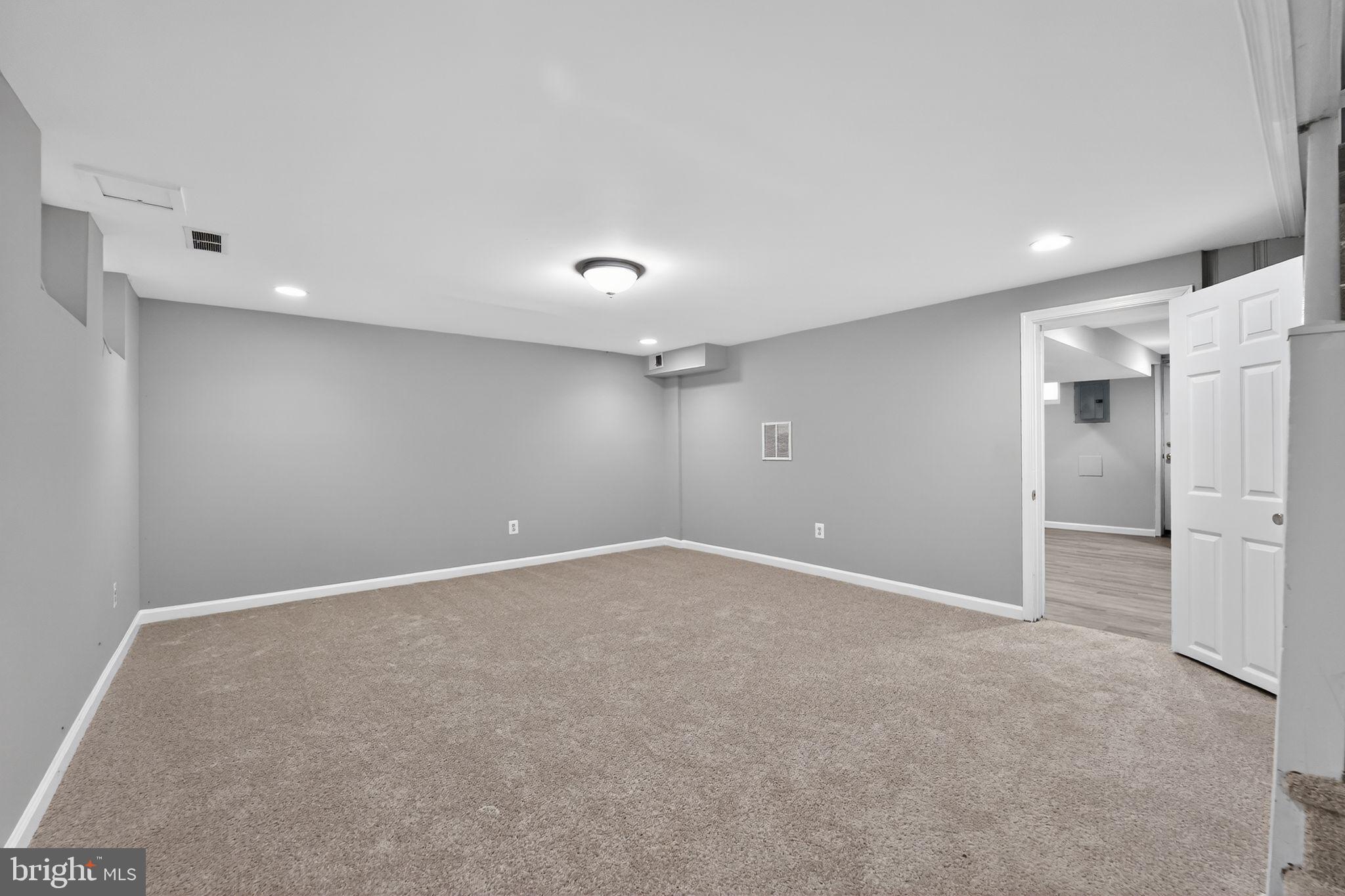 NORTHWOOD - Residential