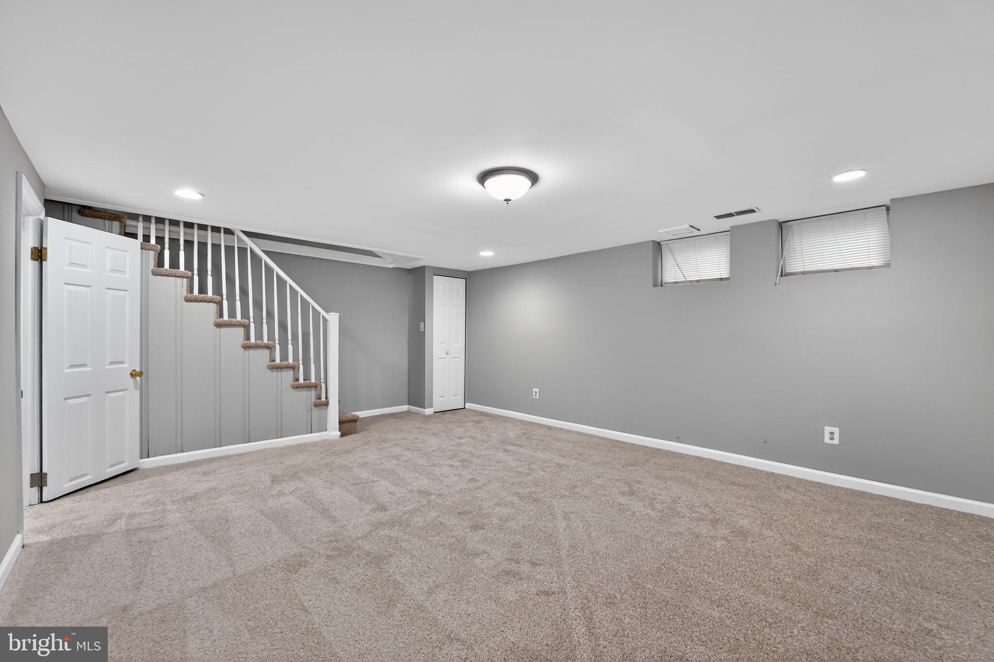 NORTHWOOD - Residential