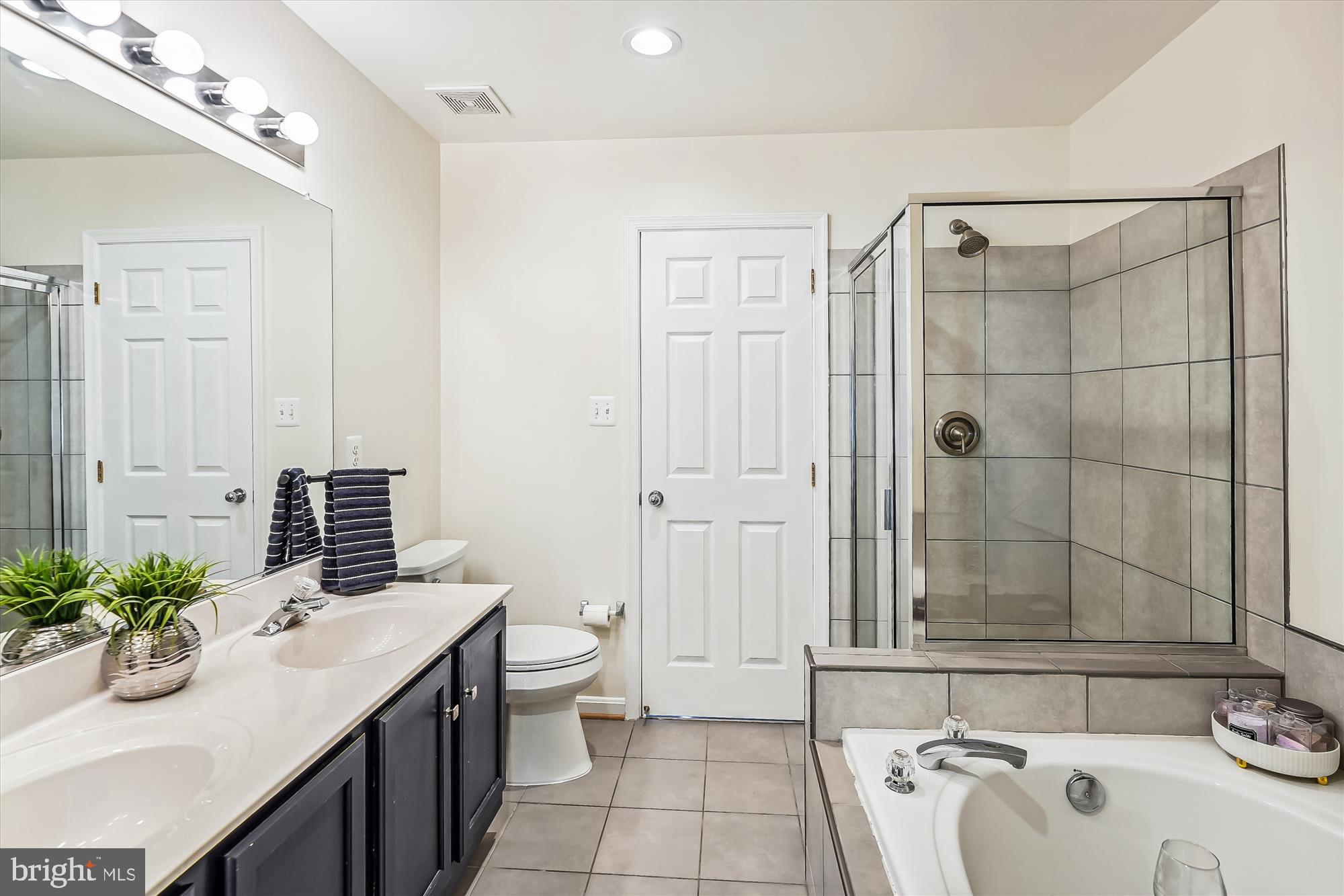 KINGSBROOKE - Residential