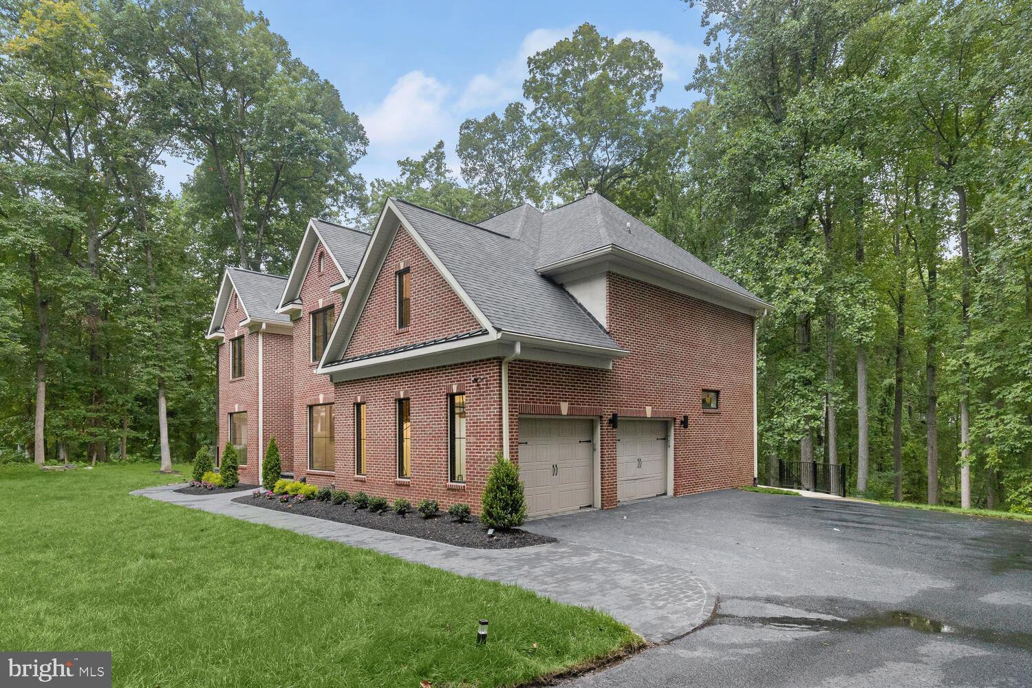 SPRINGDALE ESTATES - Residential