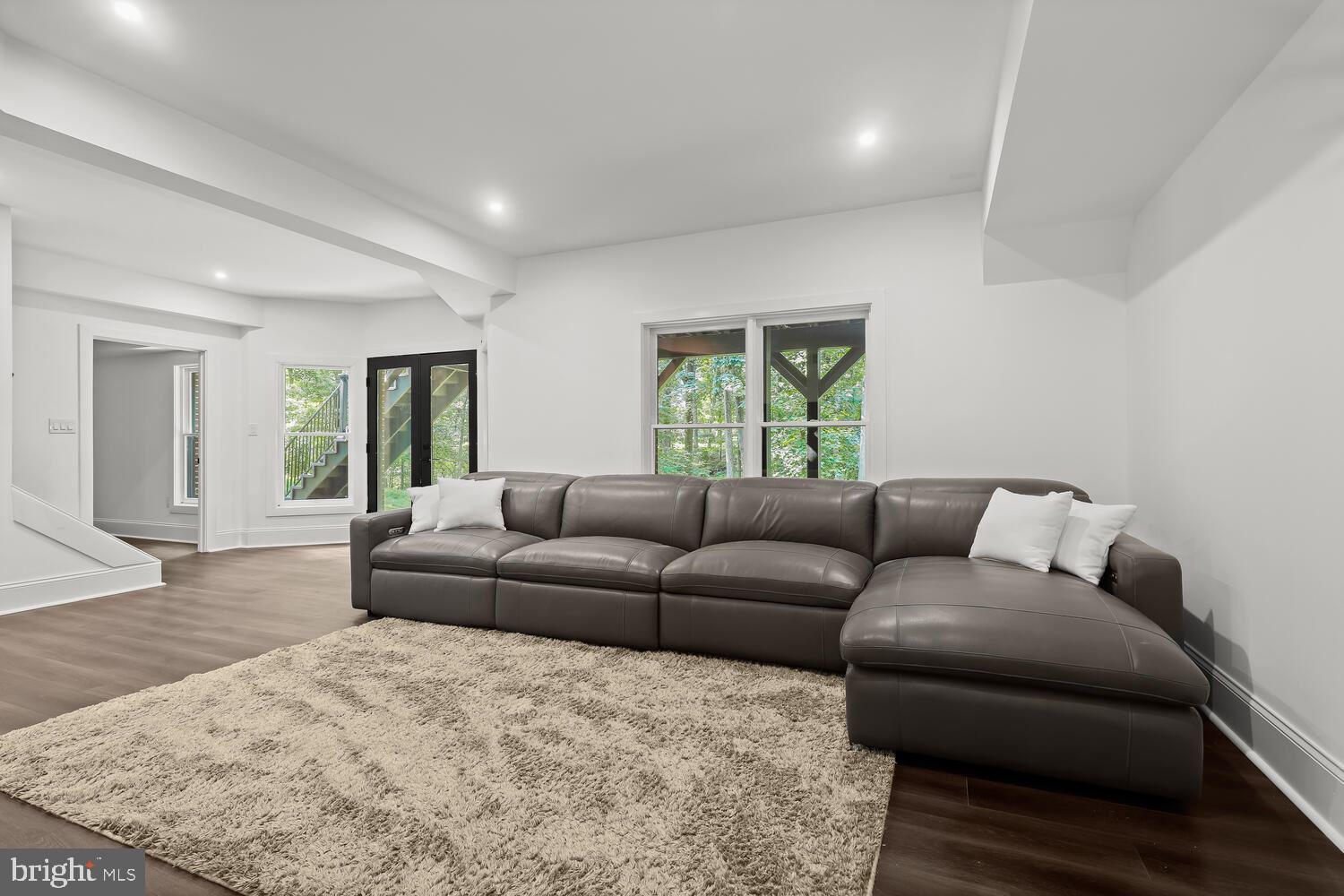 SPRINGDALE ESTATES - Residential