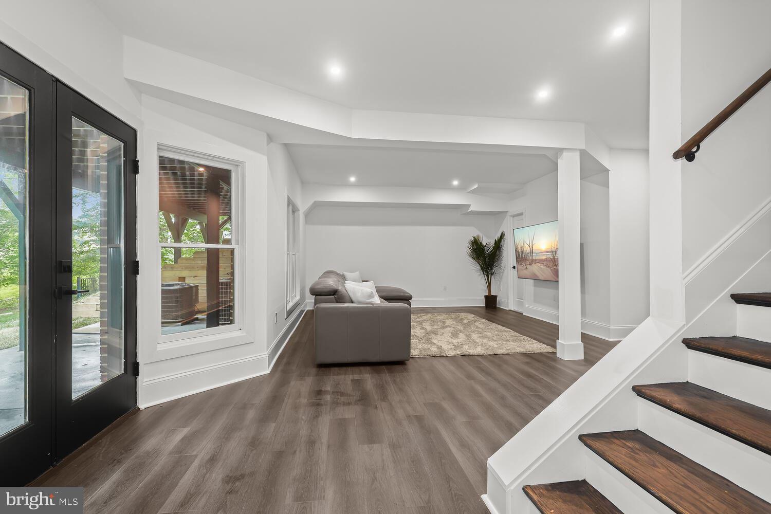 SPRINGDALE ESTATES - Residential