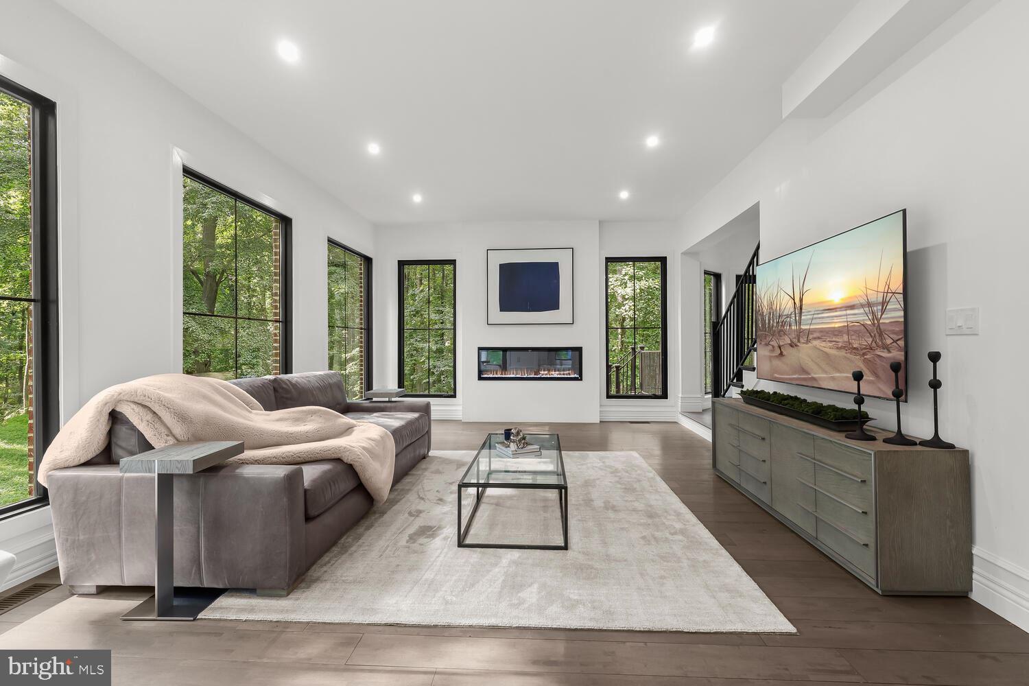 SPRINGDALE ESTATES - Residential