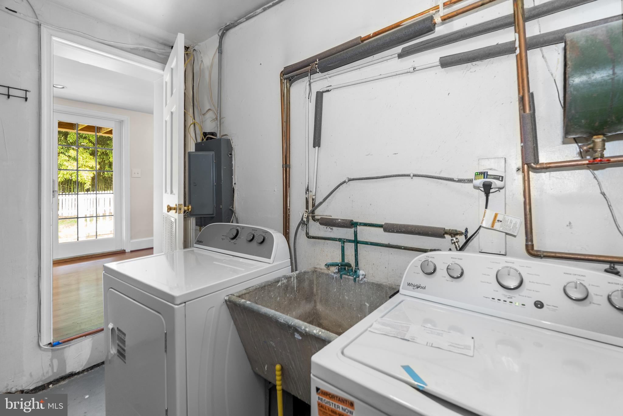 NEW ALEXANDRIA - Residential