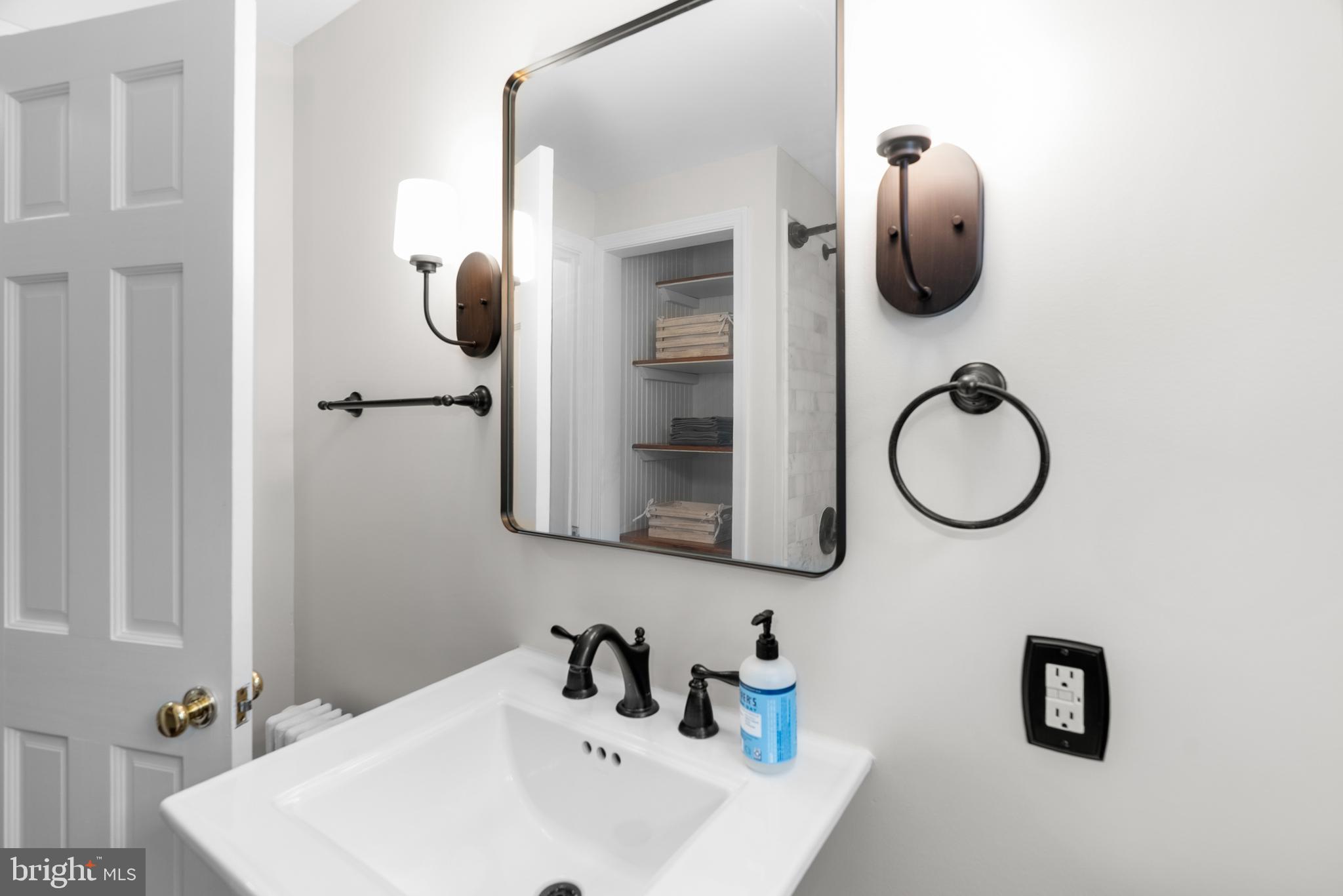 NEW ALEXANDRIA - Residential