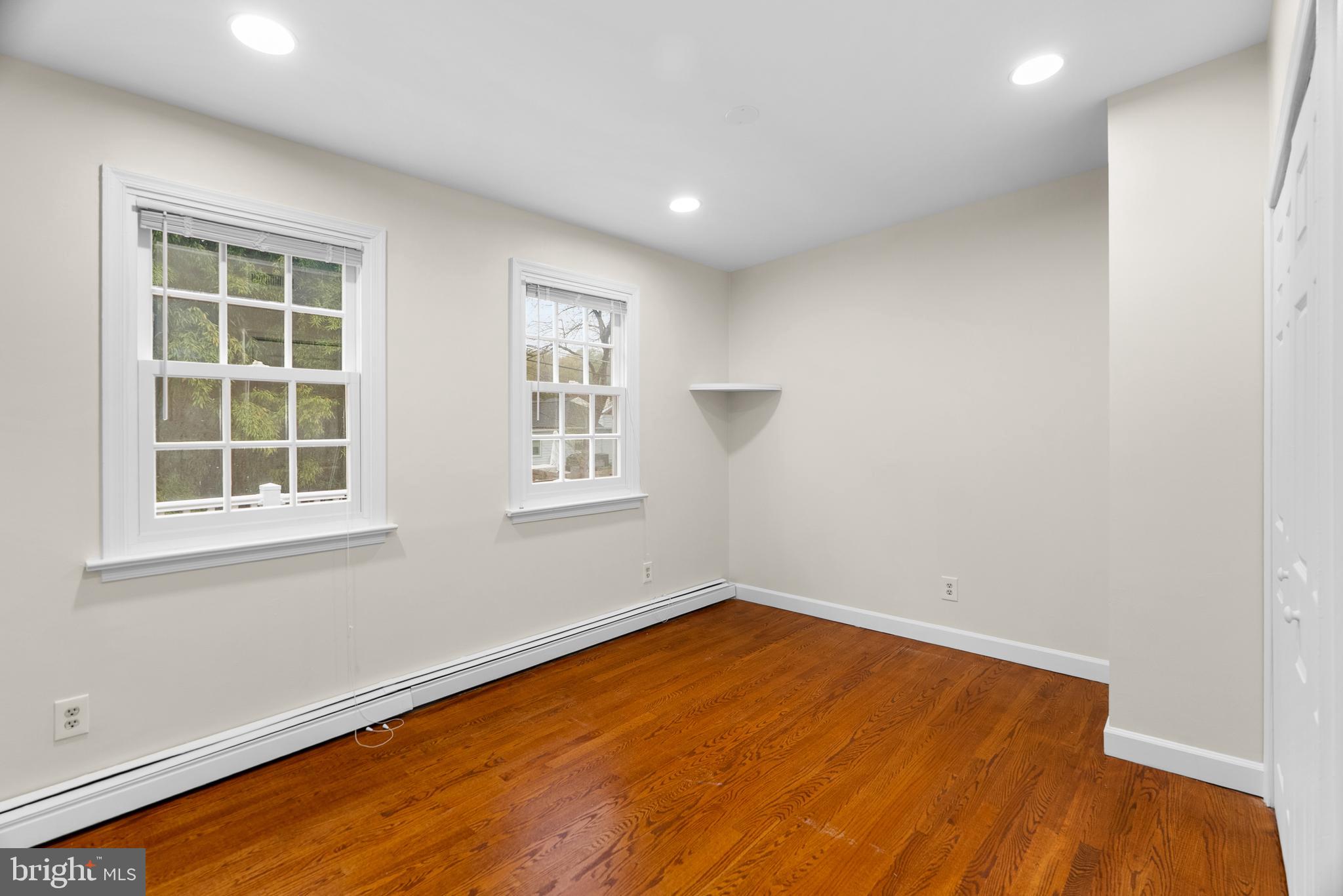 NEW ALEXANDRIA - Residential