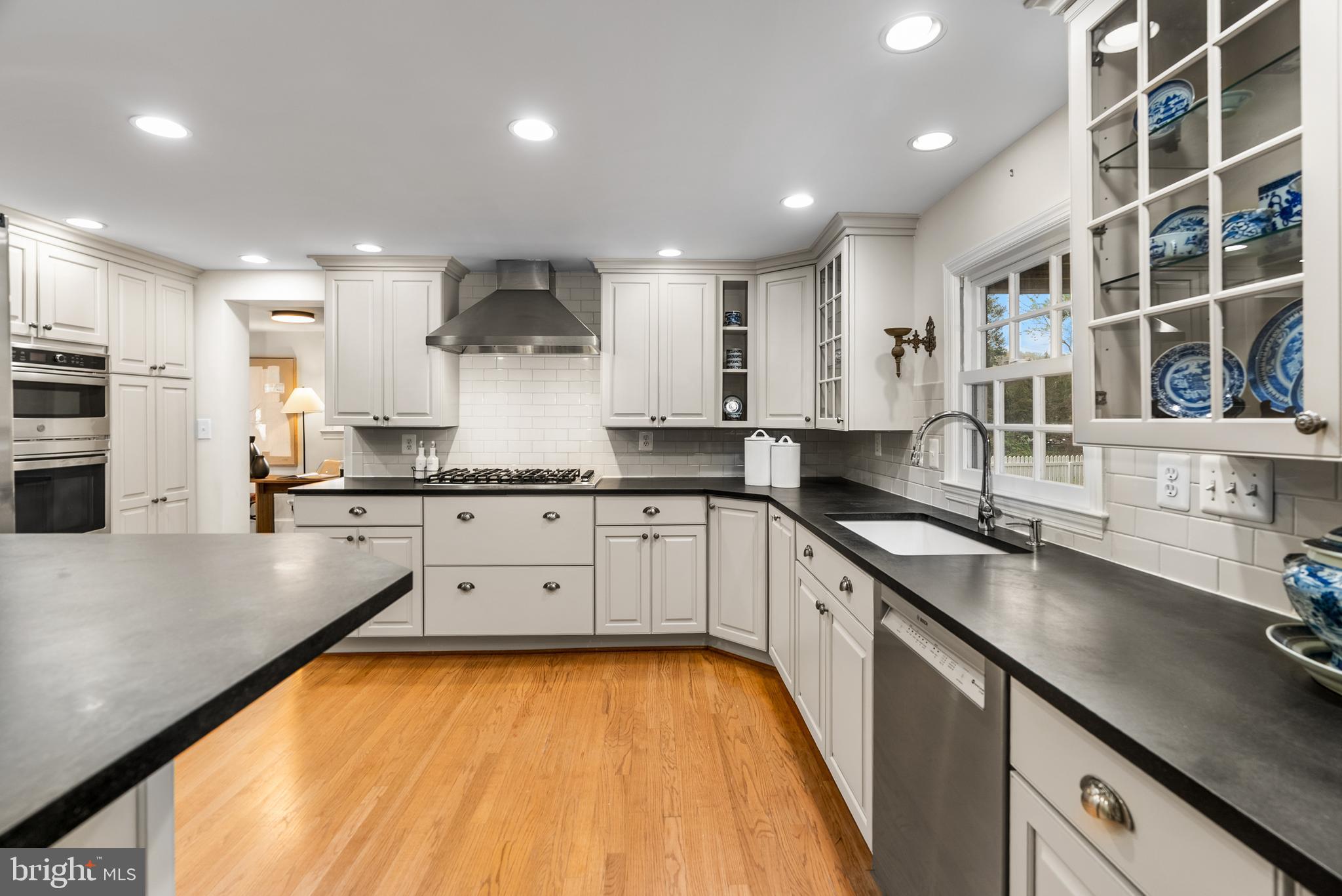 NEW ALEXANDRIA - Residential