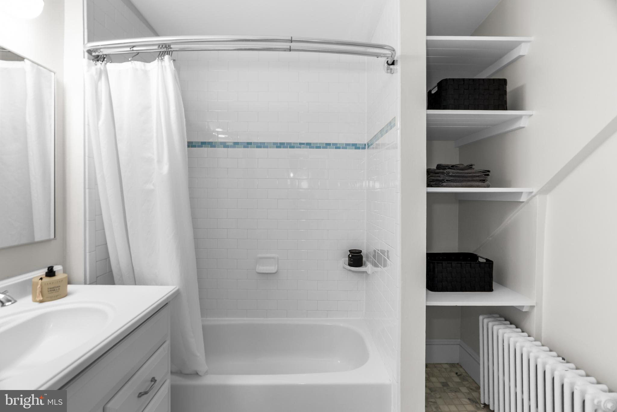 NEW ALEXANDRIA - Residential