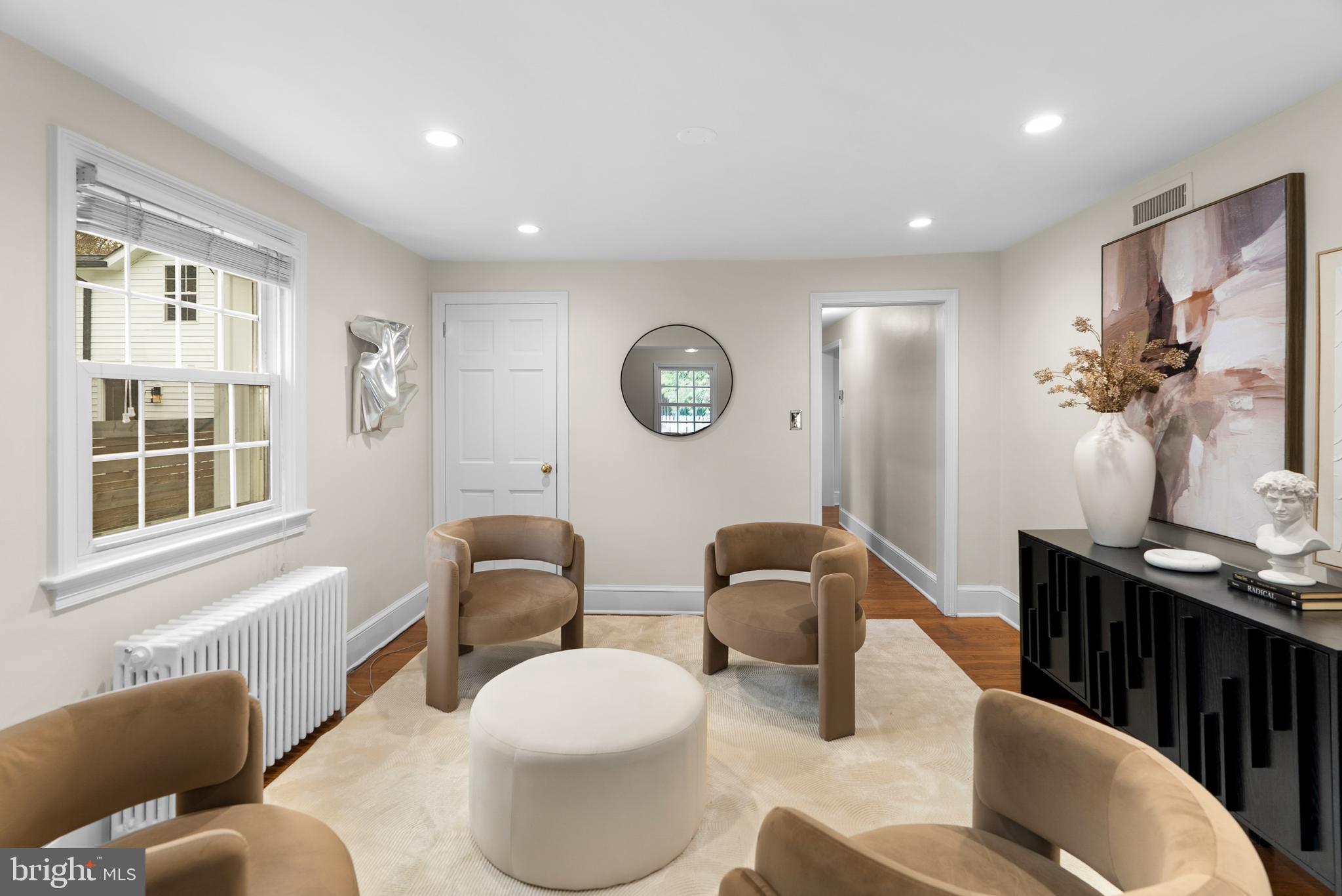 NEW ALEXANDRIA - Residential