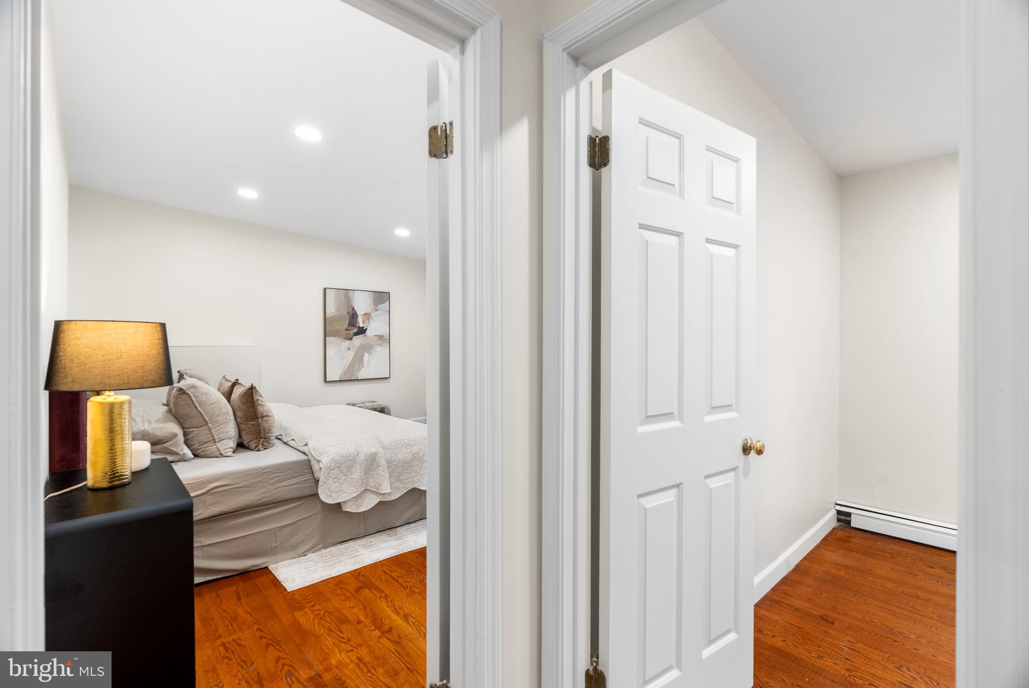 NEW ALEXANDRIA - Residential