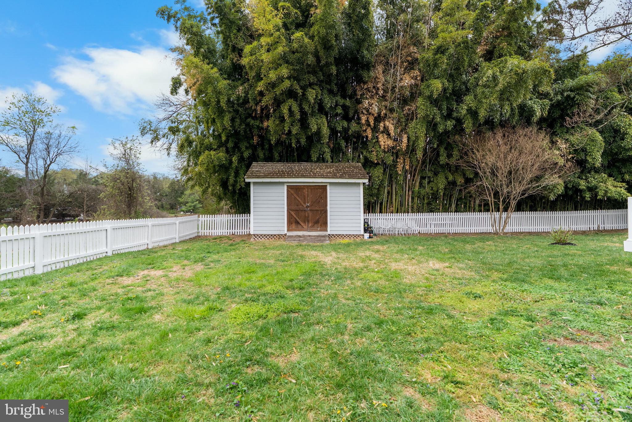 NEW ALEXANDRIA - Residential