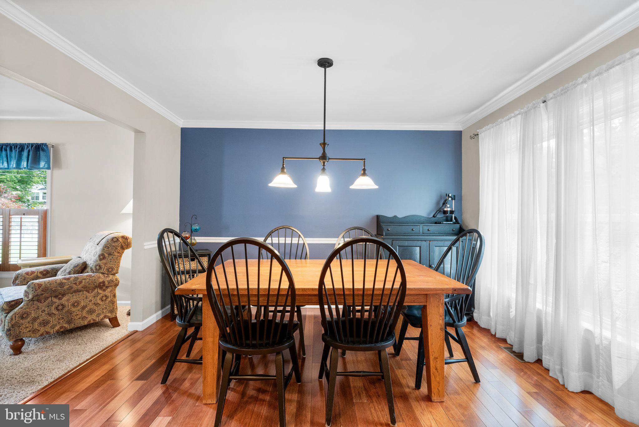 CAPE MCKINSEY - Residential