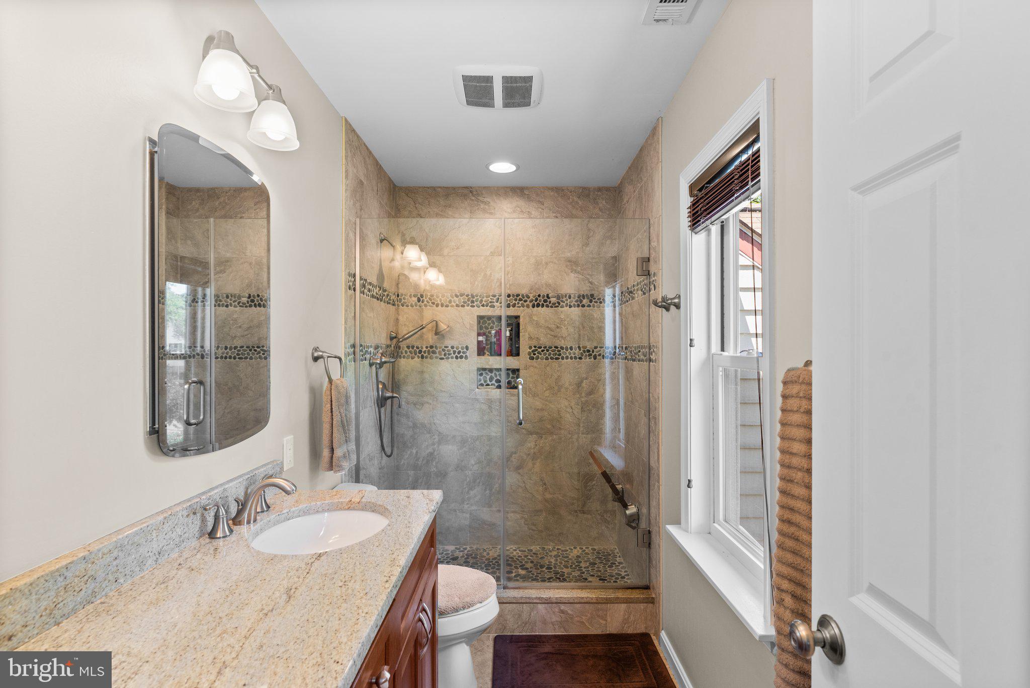 CAPE MCKINSEY - Residential