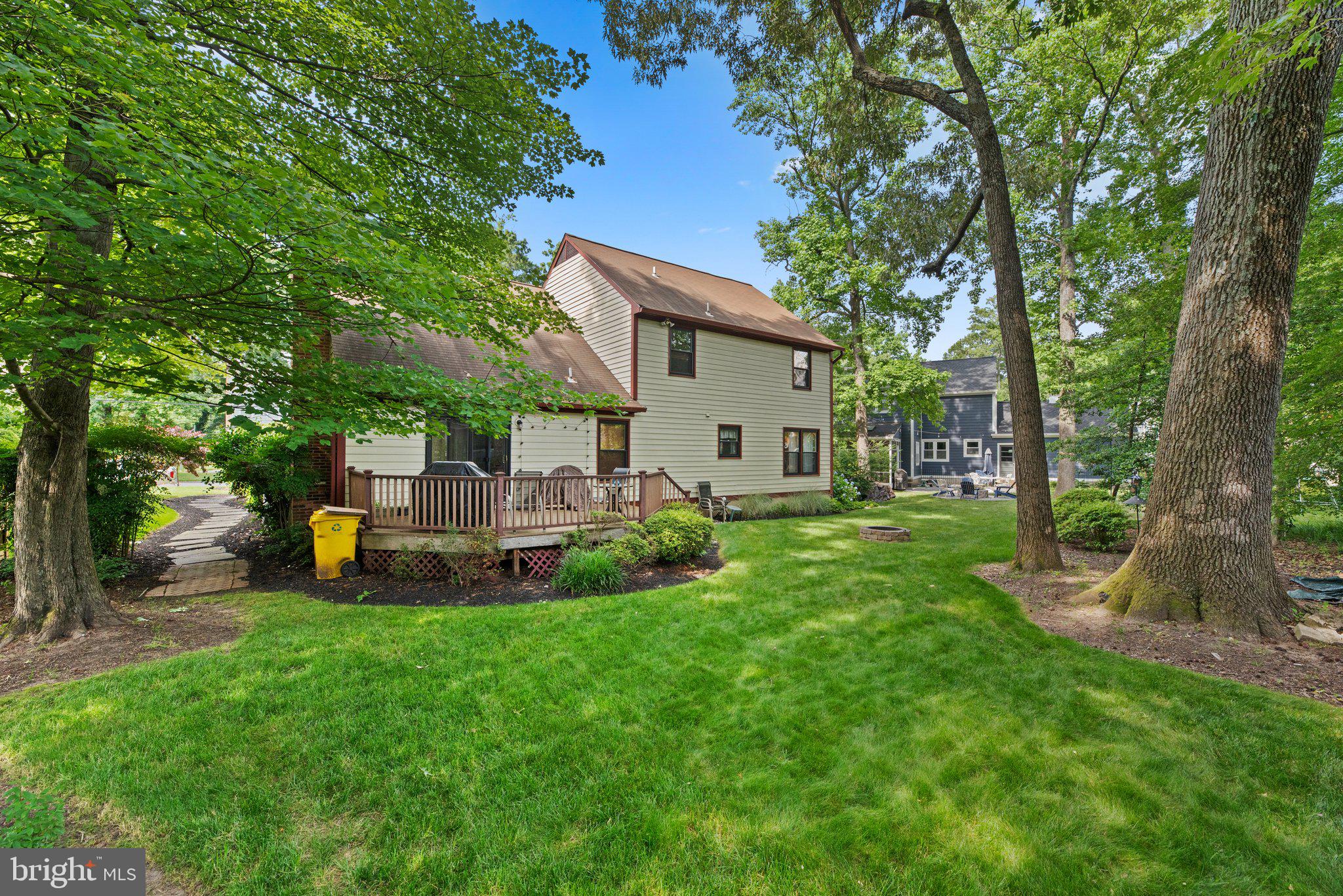 CAPE MCKINSEY - Residential