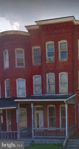 Coppin Heights!!!! Don't Wait!!!!Great Investment Opportunity!!! Large Multi Unit dwelling waiting for the perfect investor. Currently divided into 2 apartments and easily transitioned back into a single family home.