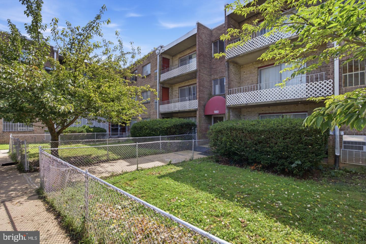 1303 CONGRESS STREET SE 2