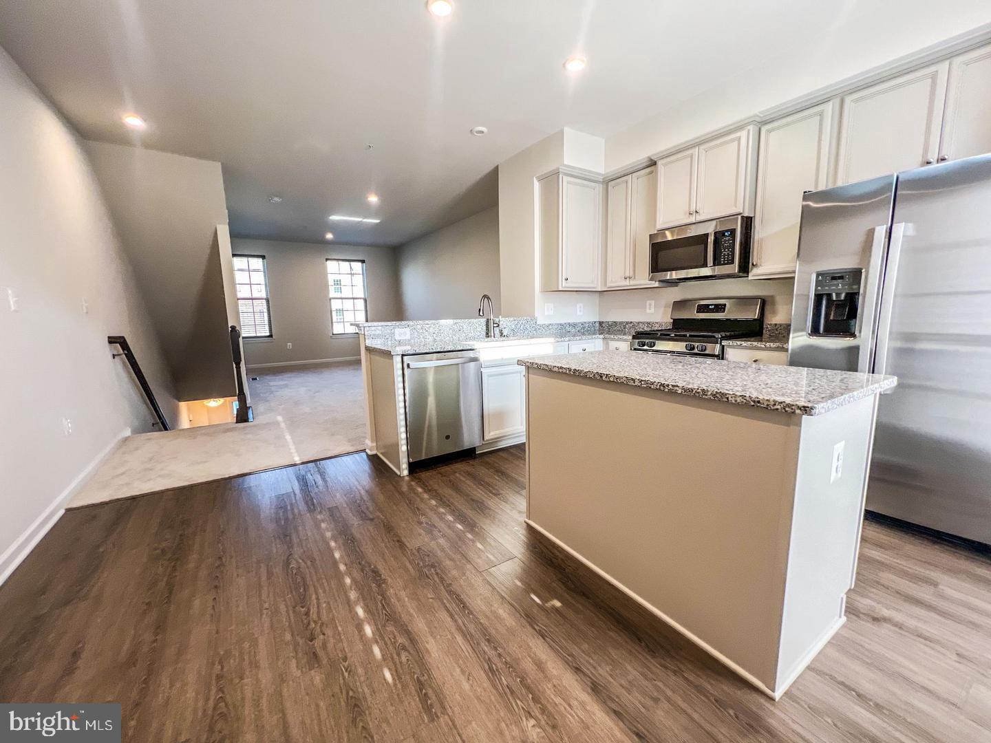 PARKSIDE - Residential Lease