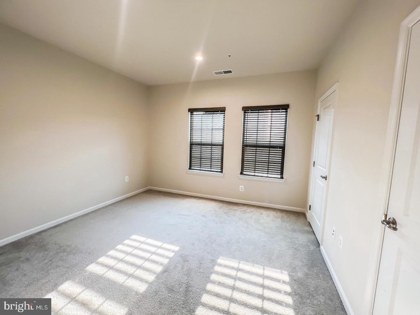 PARKSIDE - Residential Lease