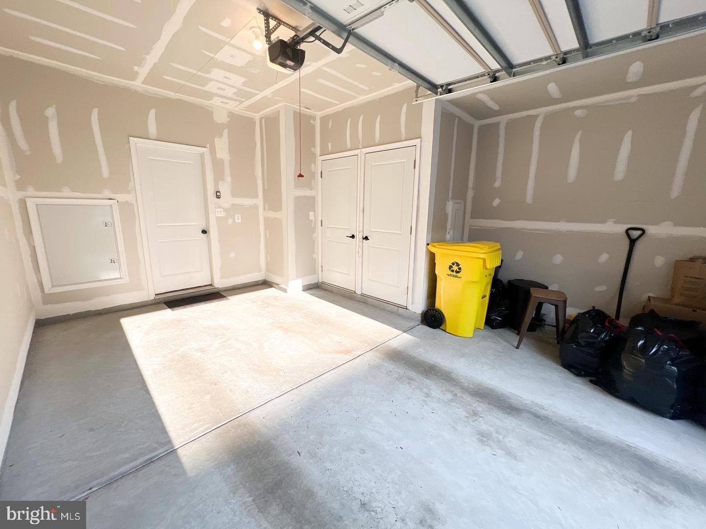 PARKSIDE - Residential Lease