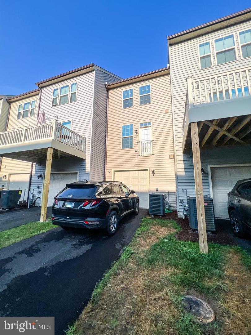 PARKSIDE - Residential Lease