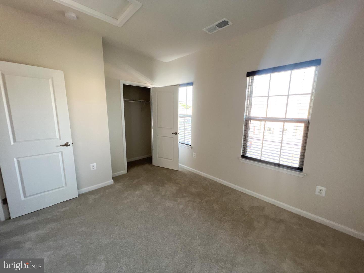 PARKSIDE - Residential Lease