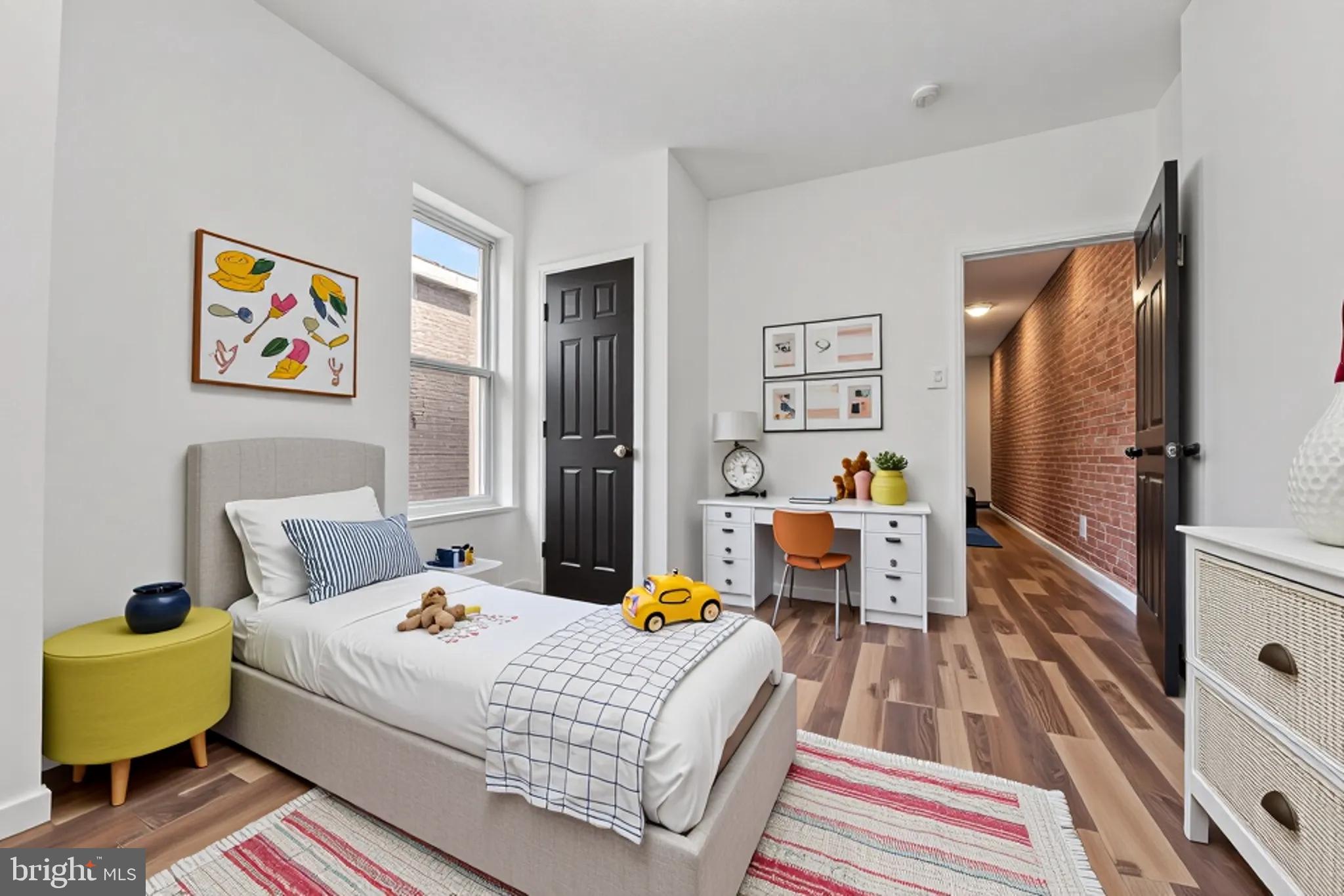 STRAWBERRY MANSION - Residential