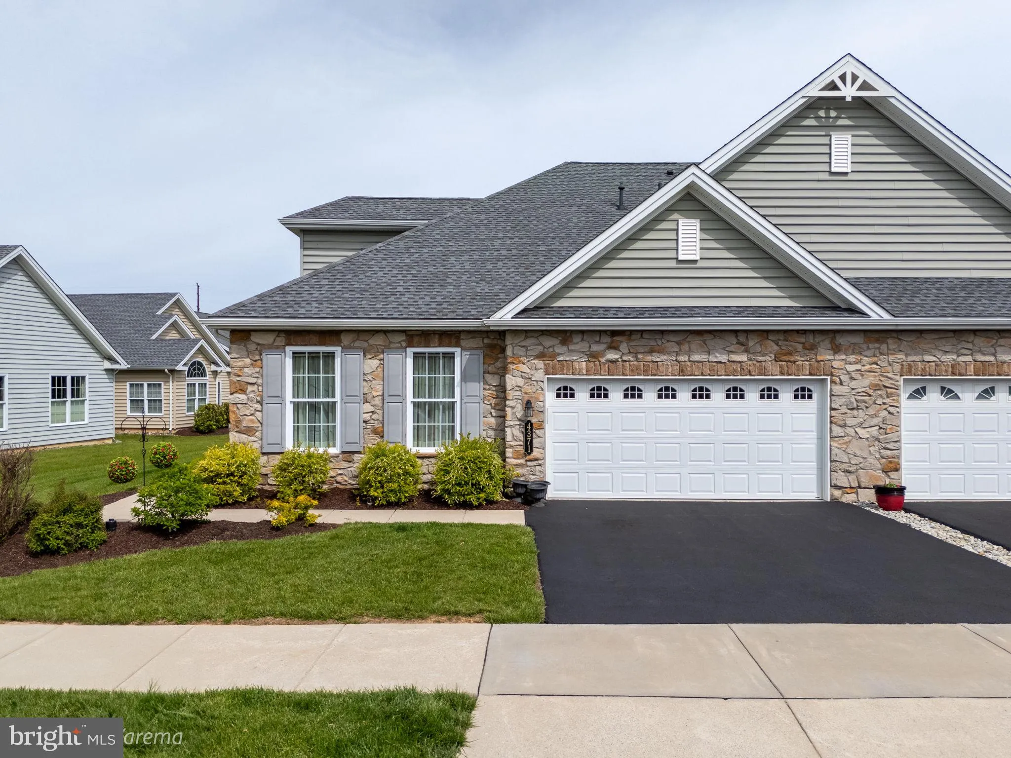 Center Valley, Pennsylvania 18034, United States, 2 Bedrooms Bedrooms, ,2 BathroomsBathrooms,Residential,Active,138639