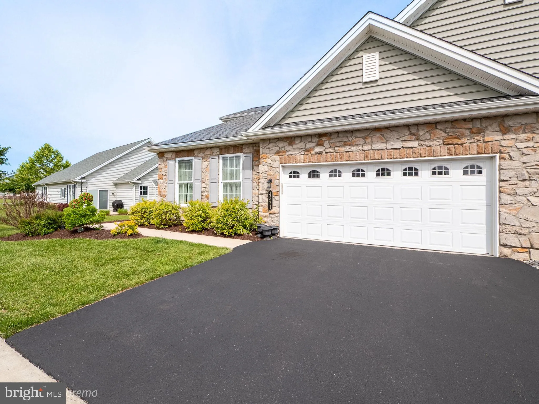 Center Valley, Pennsylvania 18034, United States, 2 Bedrooms Bedrooms, ,2 BathroomsBathrooms,Residential,Active,138639