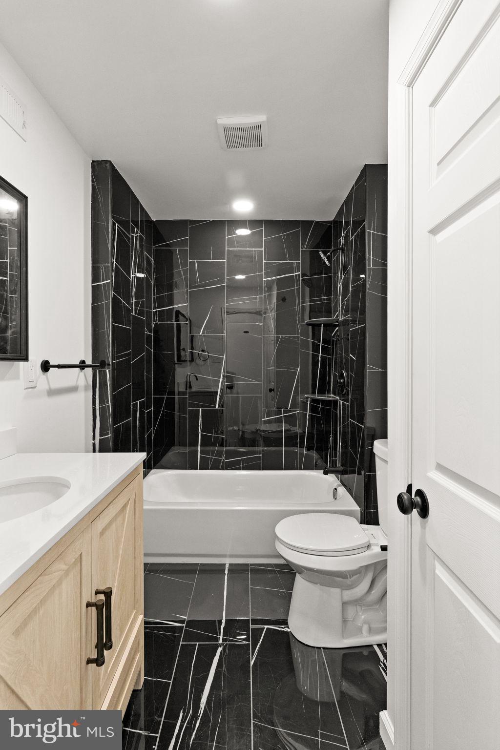 WEST OAK LANE - Residential