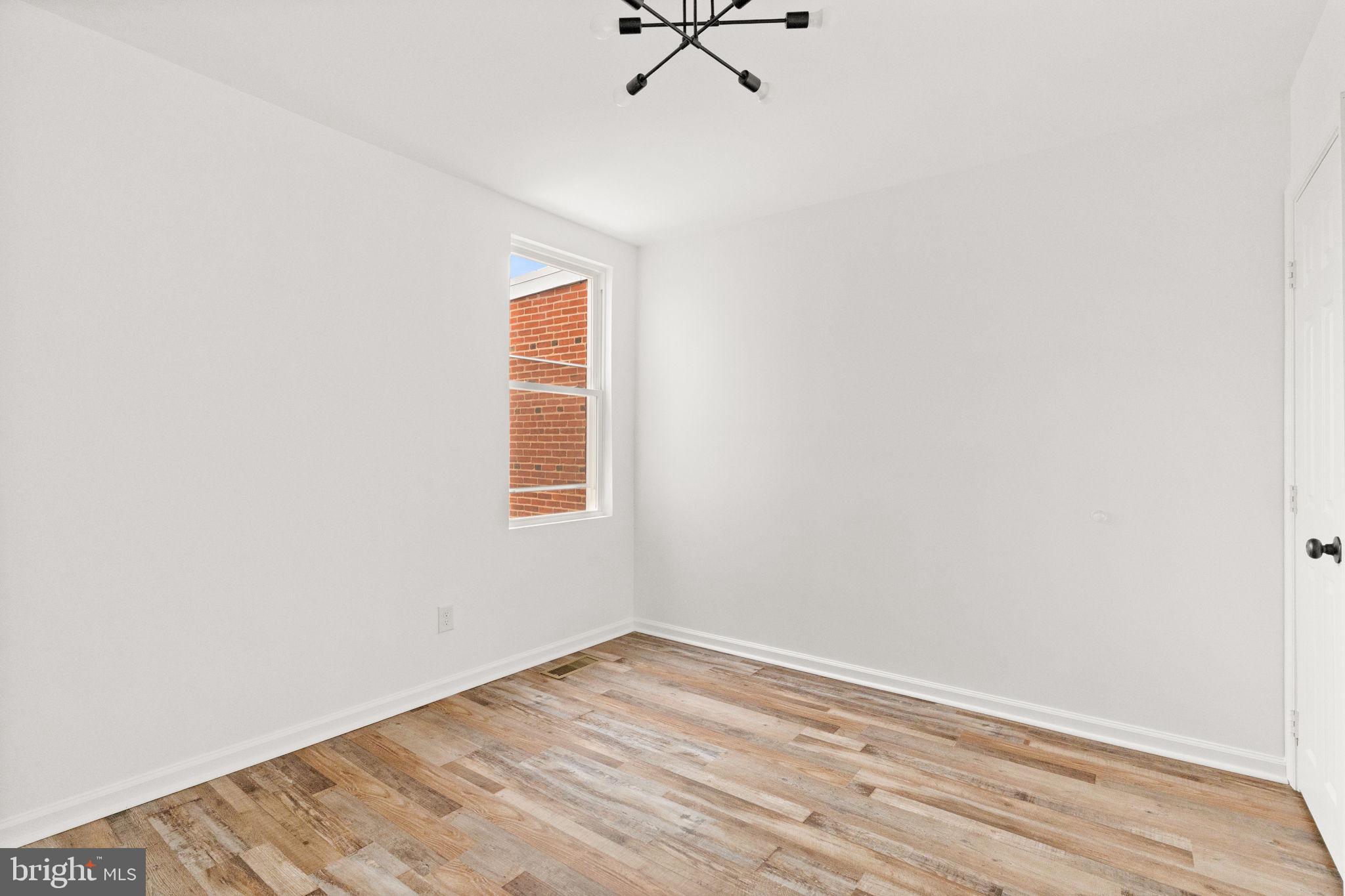 WEST OAK LANE - Residential