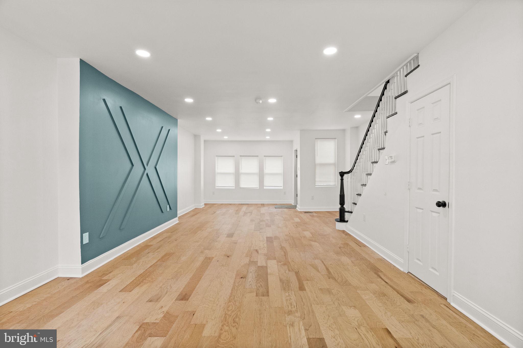 WEST OAK LANE - Residential